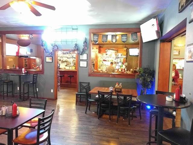 Blakeslees Bar and Grill